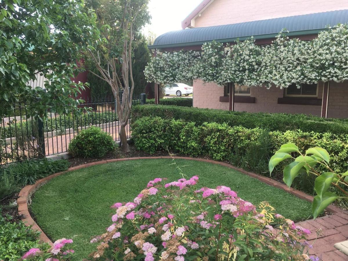 Country Apartments Dubbo Luaran gambar